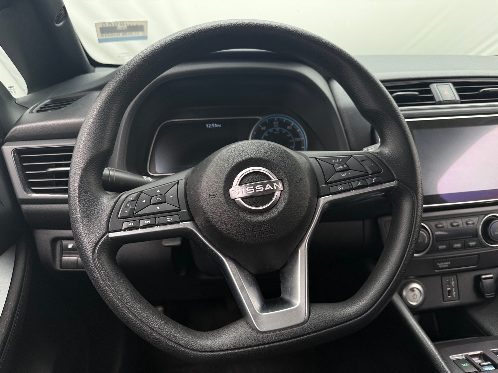 Thumbnail: 2023 Nissan Leaf - 5