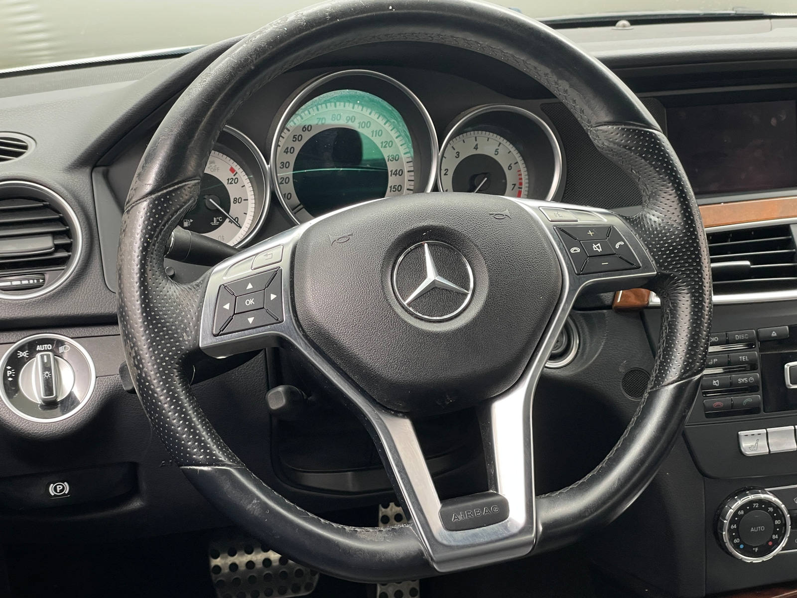 Thumbnail: 2012 Mercedes-Benz C-Class - 4