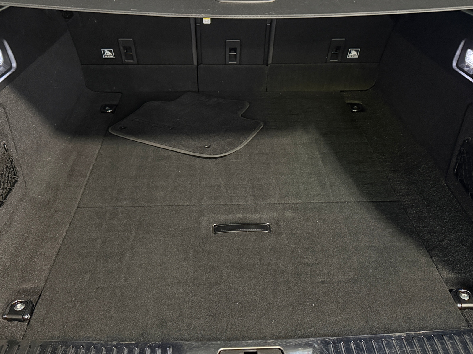 Thumbnail: 2018 Jaguar XF - 6