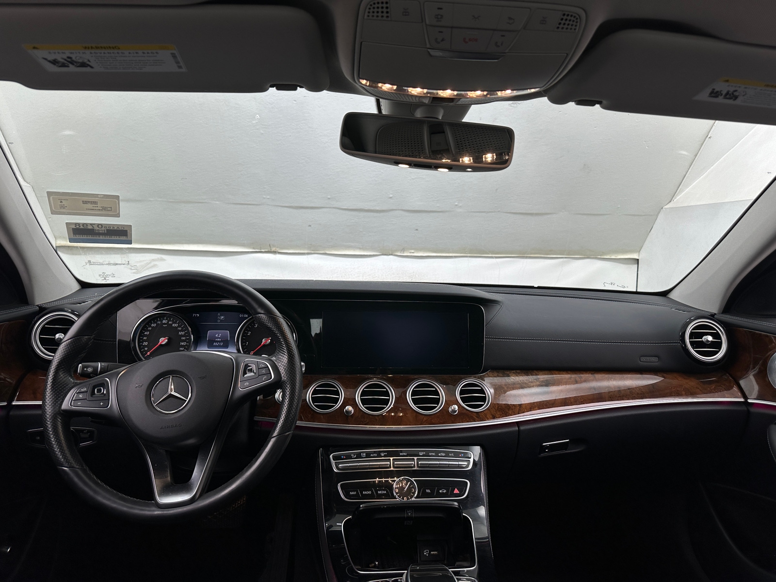 Thumbnail: 2018 Mercedes-Benz E-Class - 2