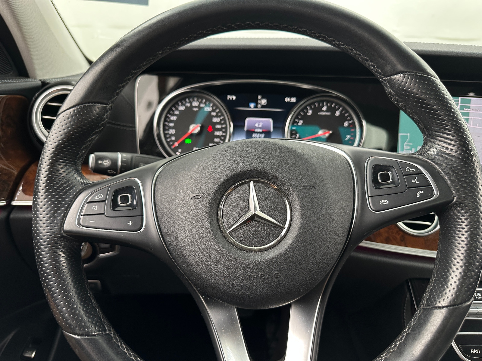 Thumbnail: 2018 Mercedes-Benz E-Class - 4