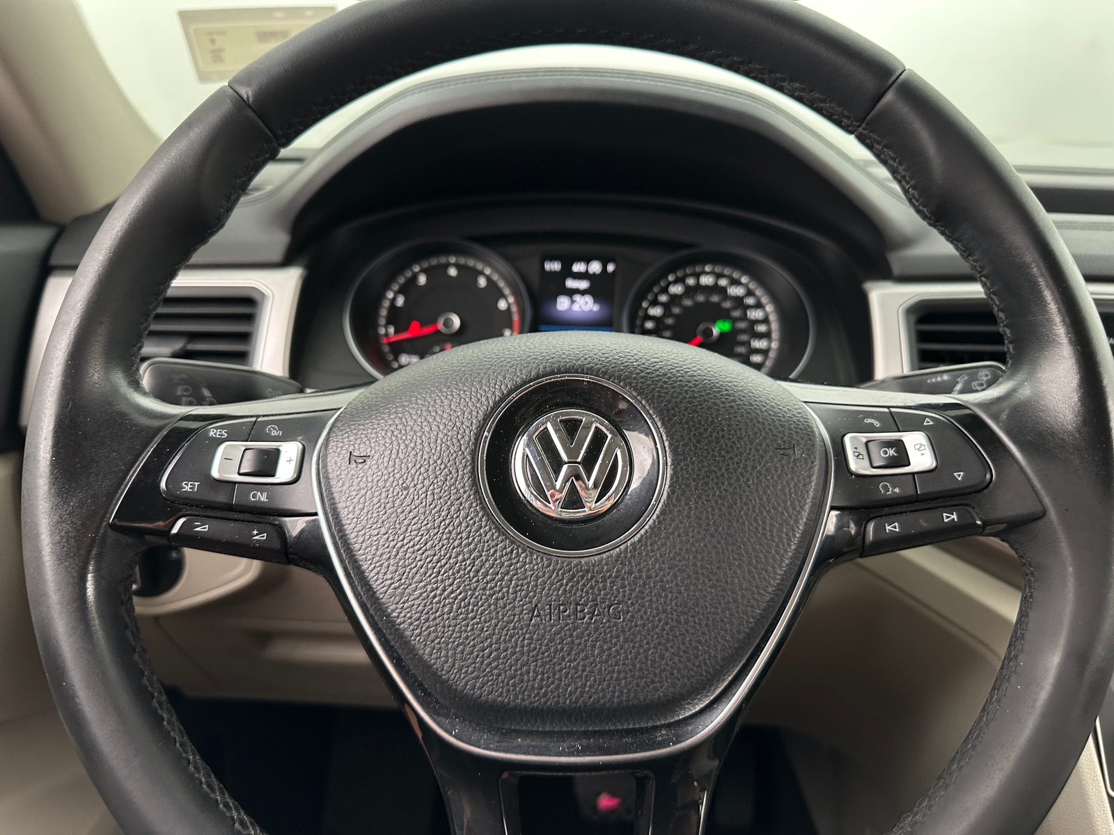 Thumbnail: 2018 Volkswagen Atlas - 4