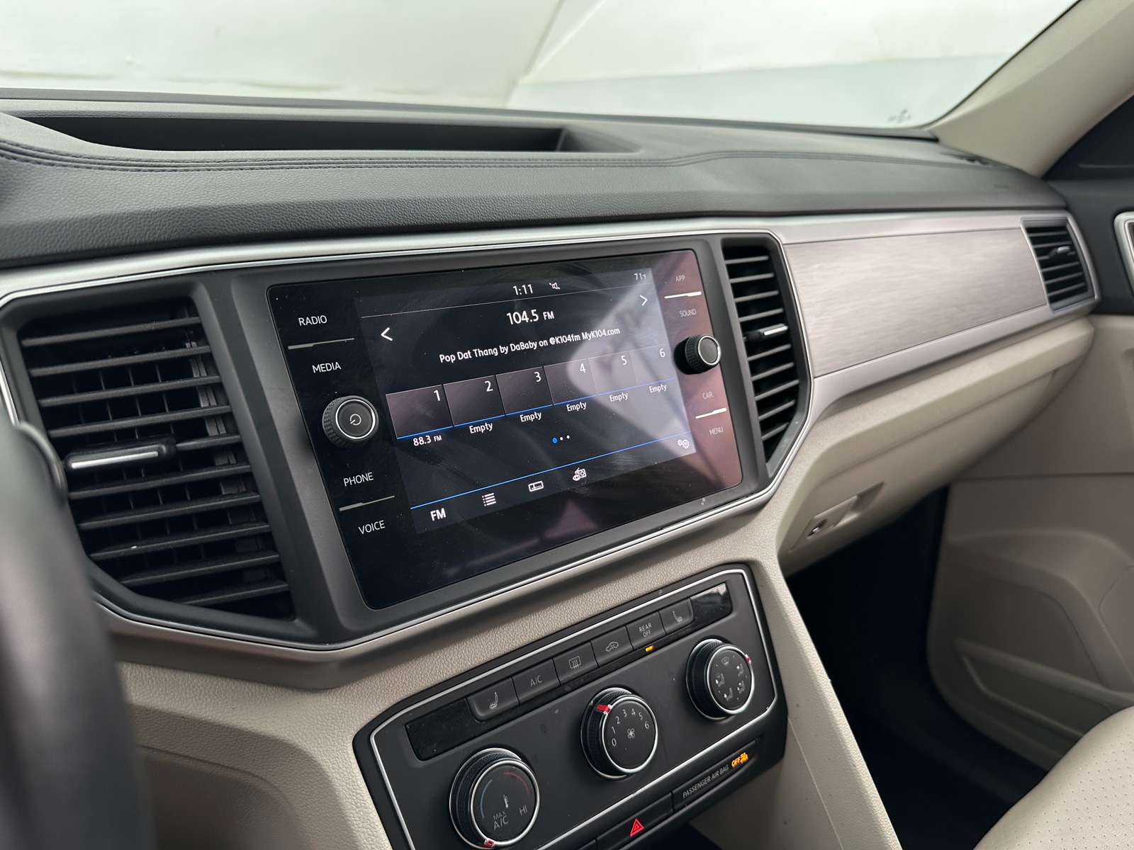 Thumbnail: 2018 Volkswagen Atlas - 3