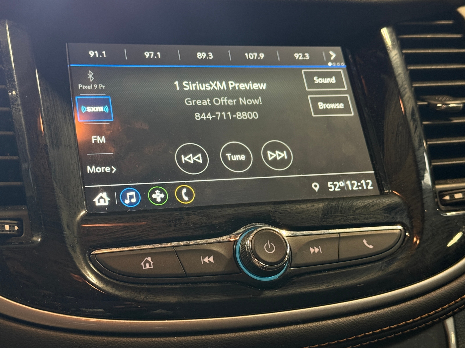 Thumbnail: 2019 Chevrolet Trax - 4