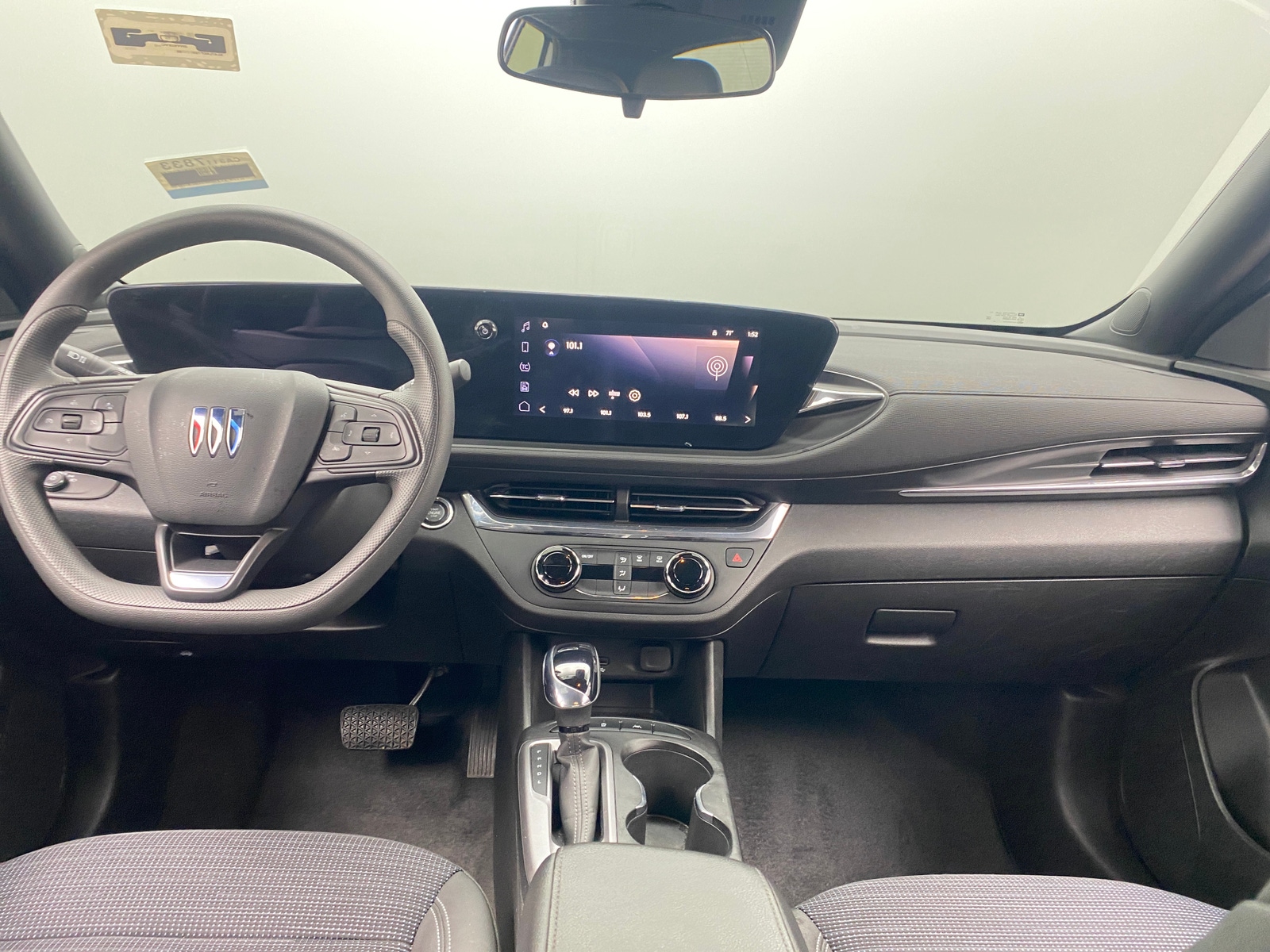 Thumbnail: 2025 Buick Envista - 3