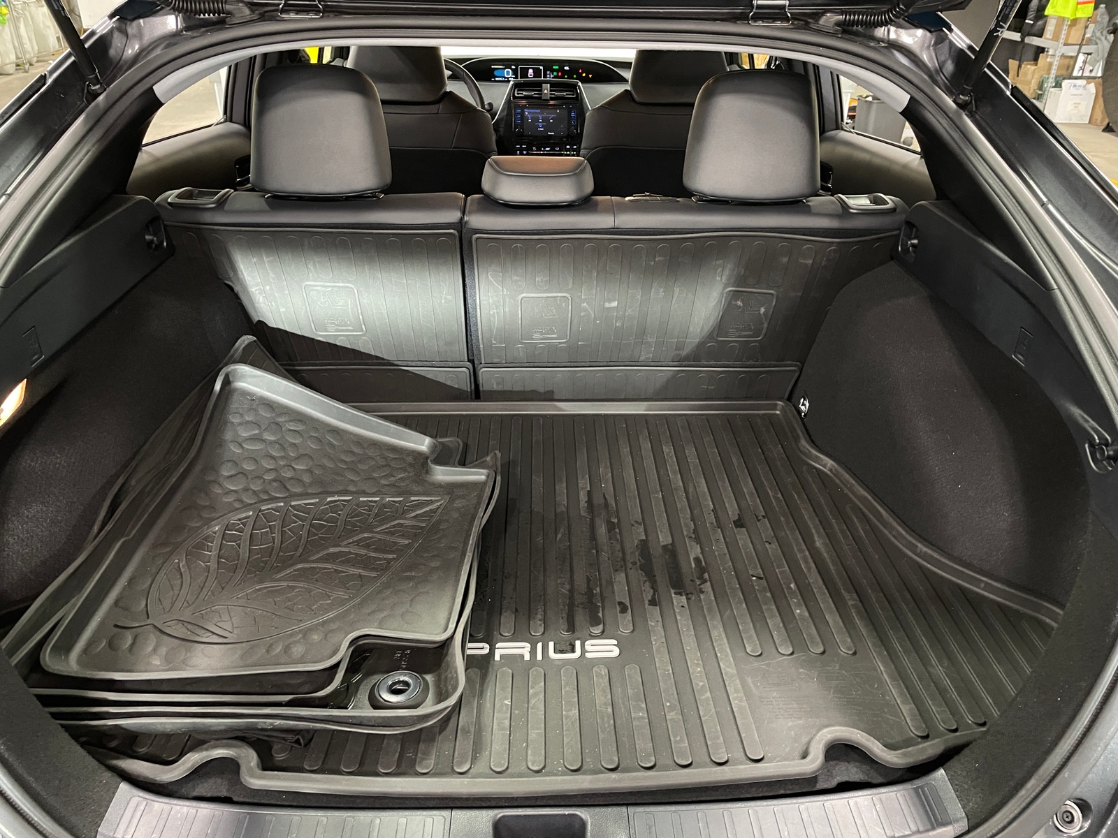 Thumbnail: 2017 Toyota Prius - 6