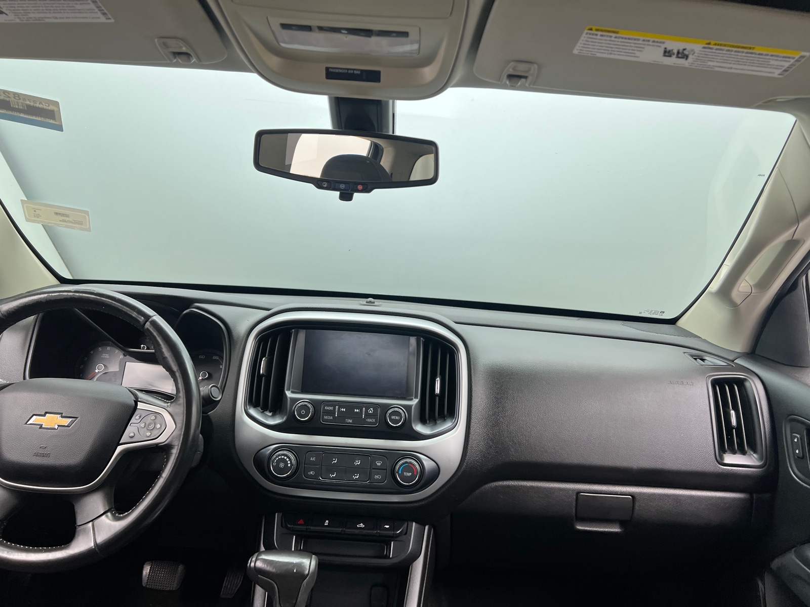 Thumbnail: 2018 Chevrolet Colorado - 3