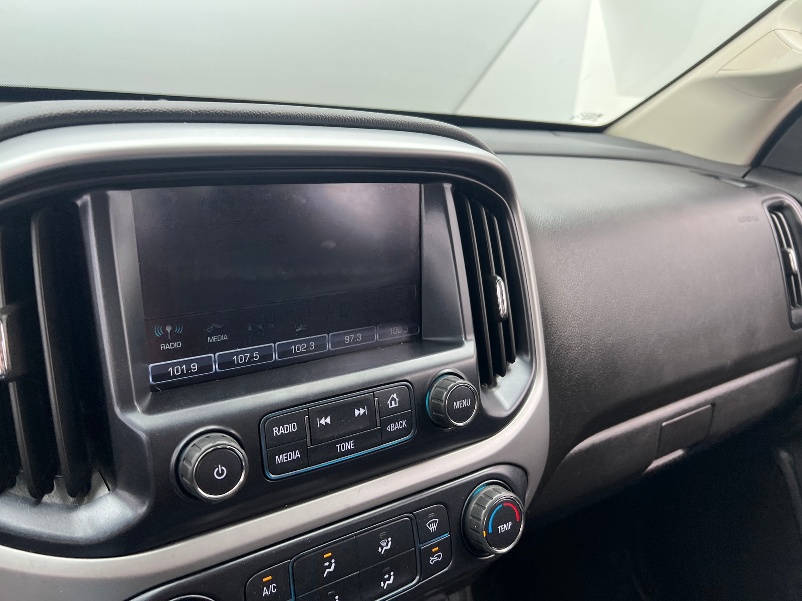 Thumbnail: 2018 Chevrolet Colorado - 4