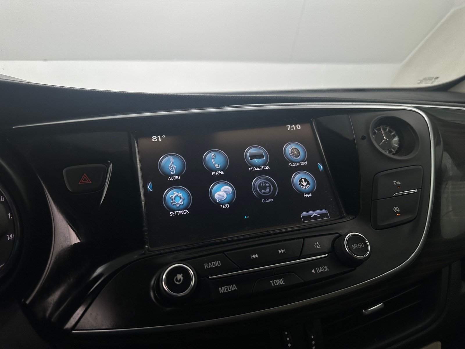 Thumbnail: 2019 Buick Envision - 4