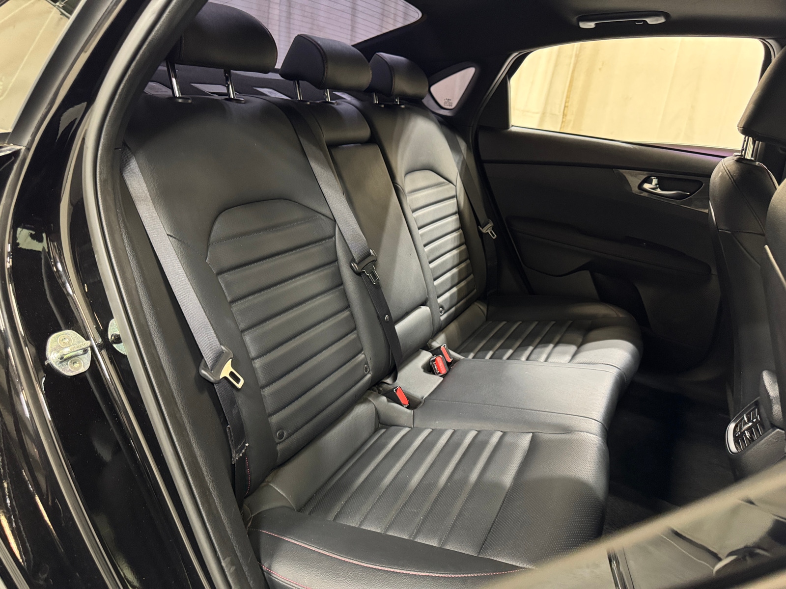 Thumbnail: 2022 Kia Forte - 5