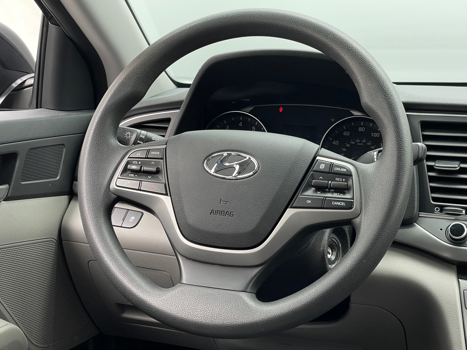 Thumbnail: 2017 Hyundai Elantra - 5