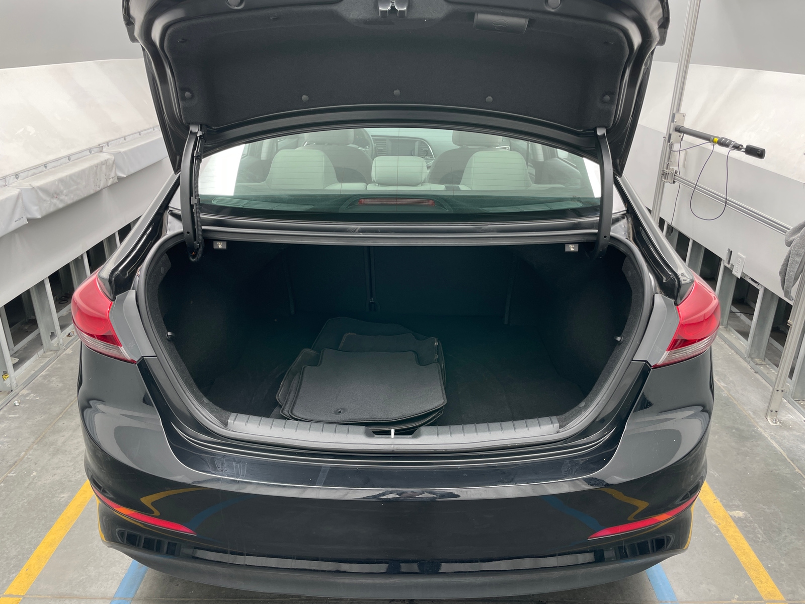 Thumbnail: 2017 Hyundai Elantra - 7