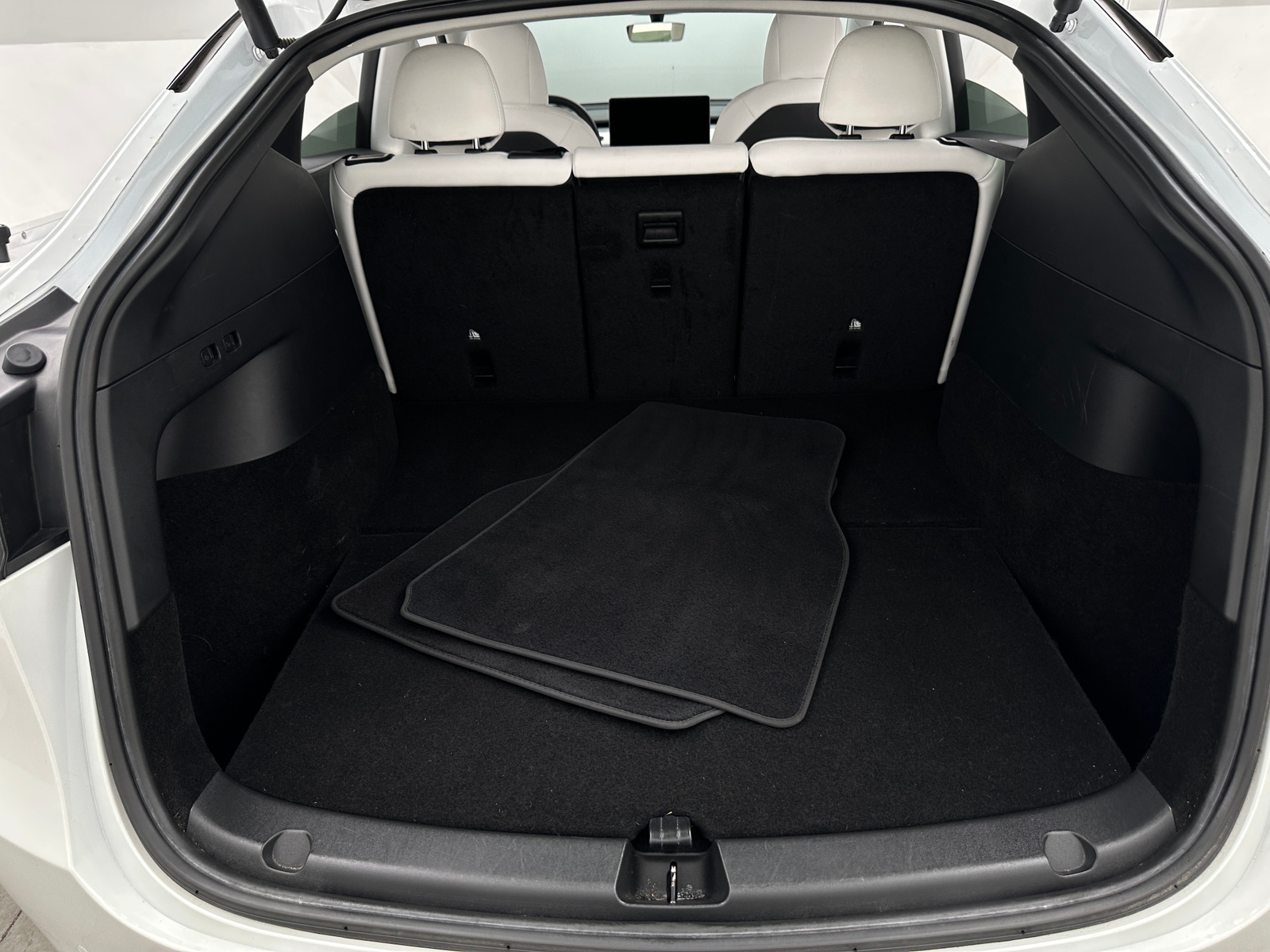 Thumbnail: 2022 Tesla Model Y - 6