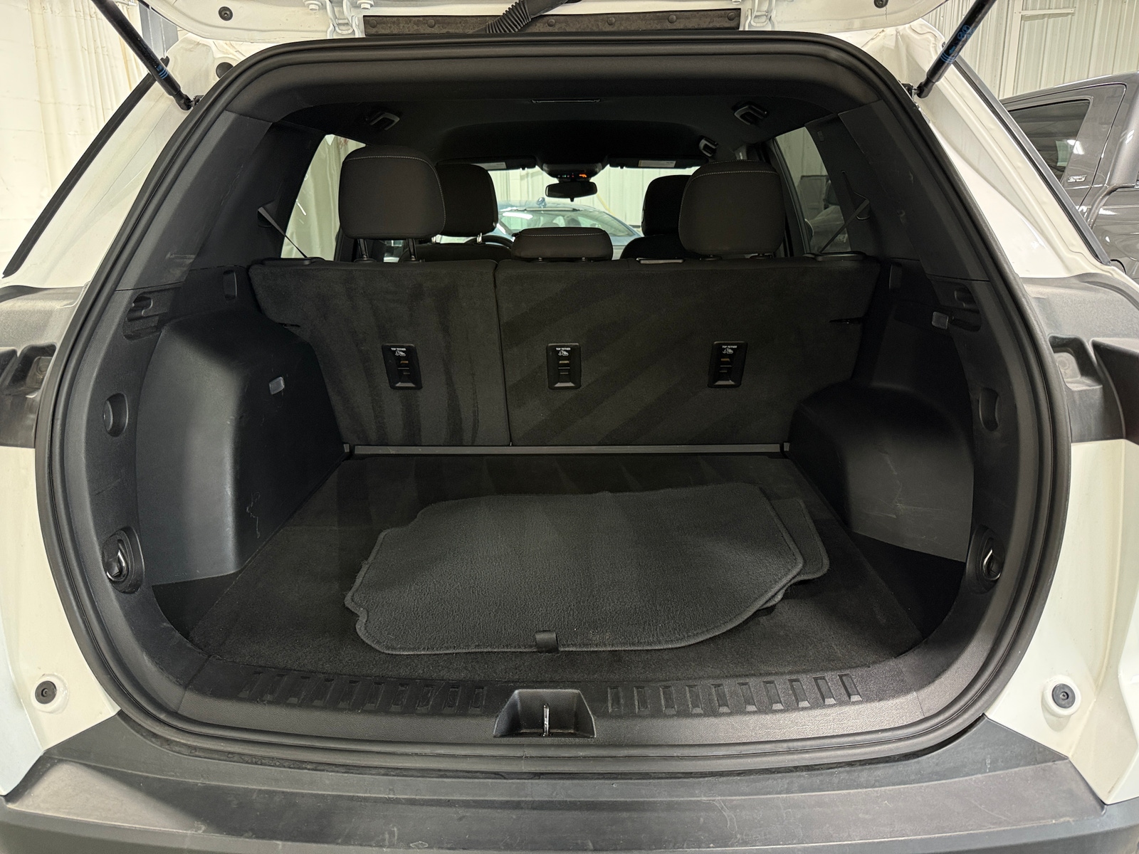 Thumbnail: 2025 Chevrolet Equinox - 7