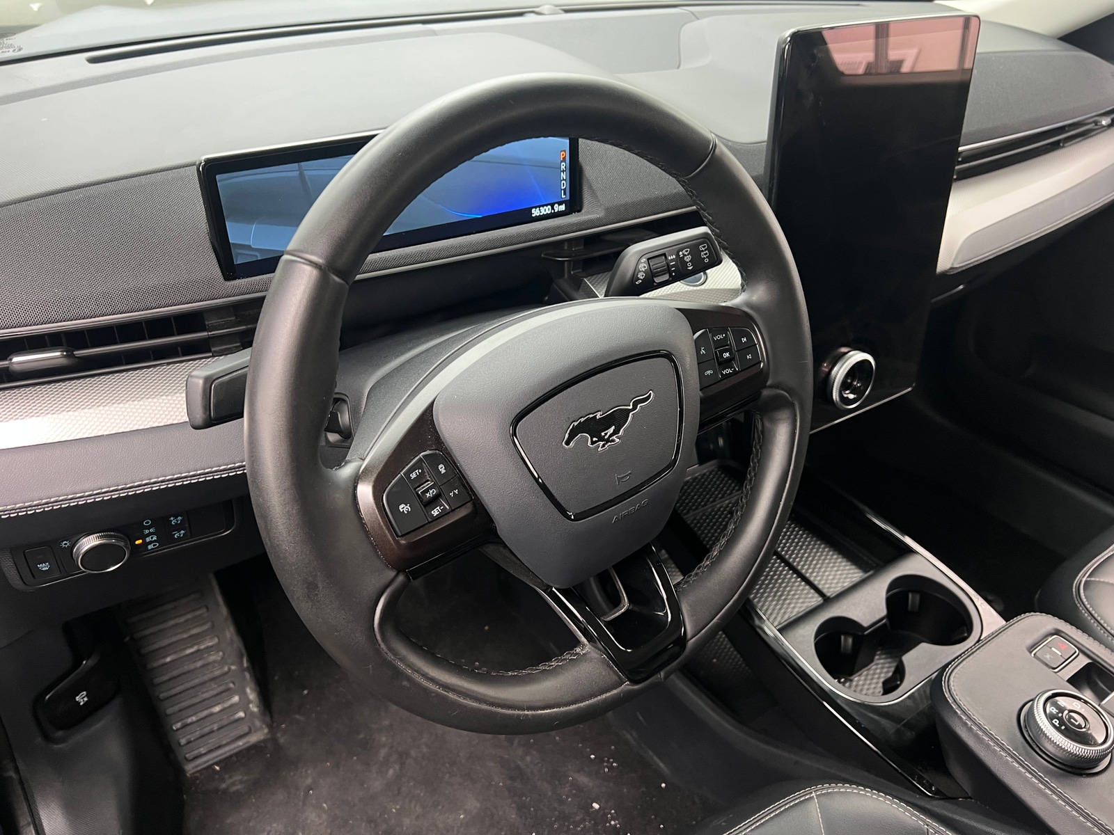 Thumbnail: 2021 Ford Mustang Mach-E - 4