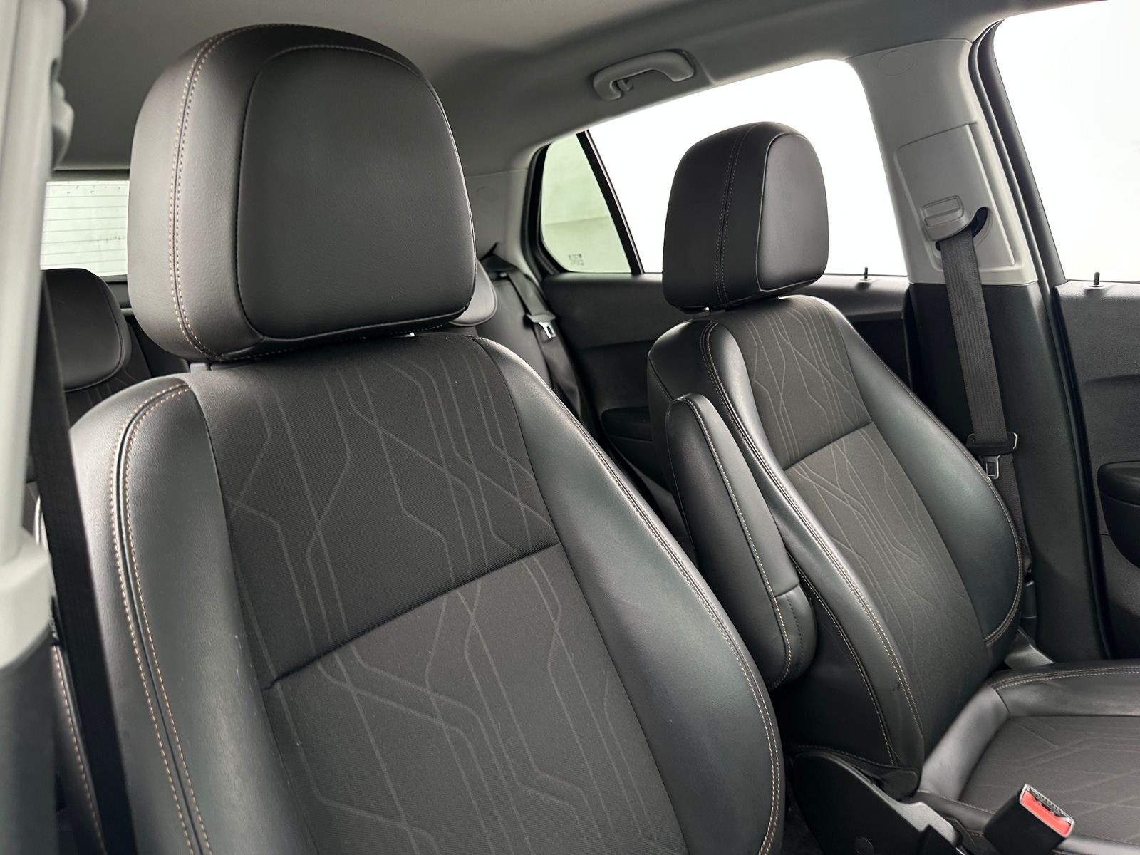 Thumbnail: 2022 Chevrolet Trax - 2