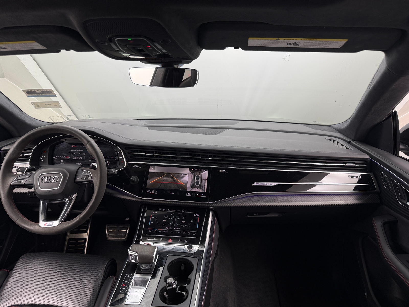 Thumbnail: 2023 Audi RS Q8 - 2