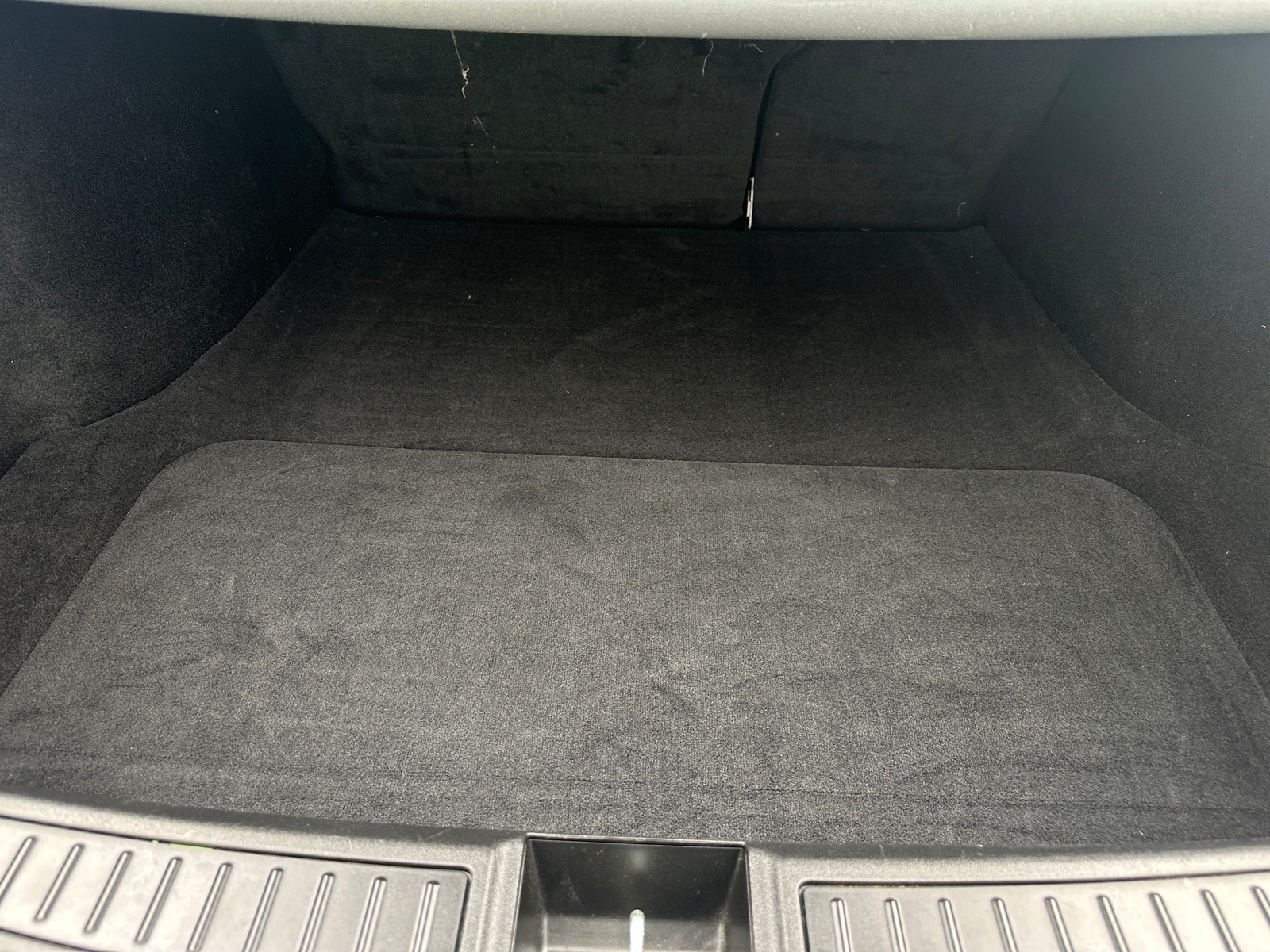 Thumbnail: 2019 Tesla Model S - 6