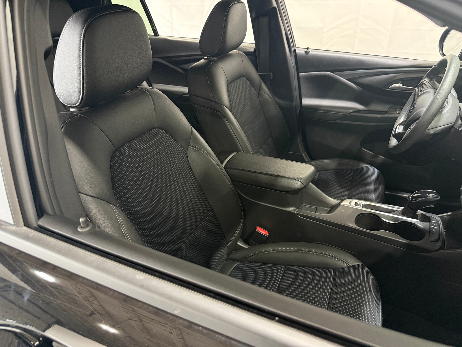 Thumbnail: 2025 Buick Envista - 2