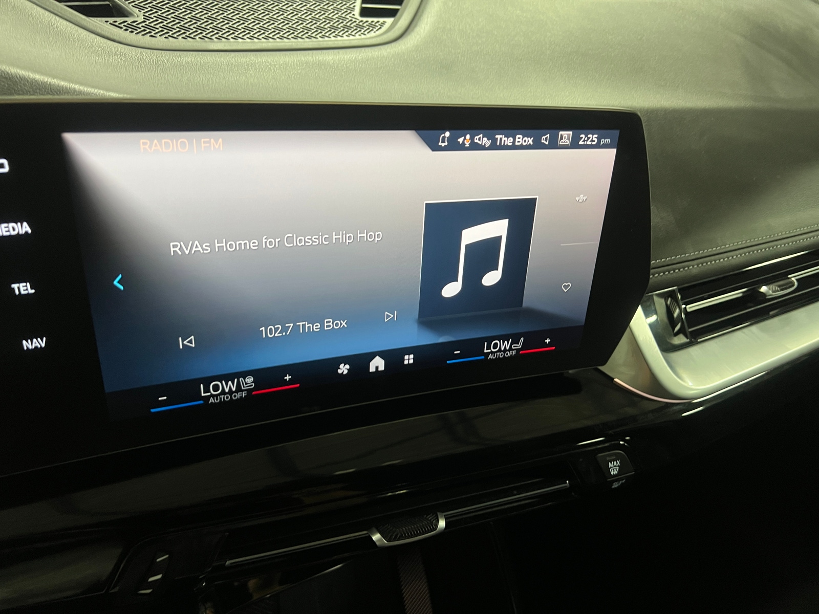 Thumbnail: 2024 BMW X1 - 3