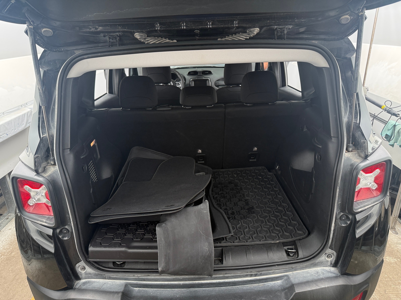 Thumbnail: 2021 Jeep Renegade - 7