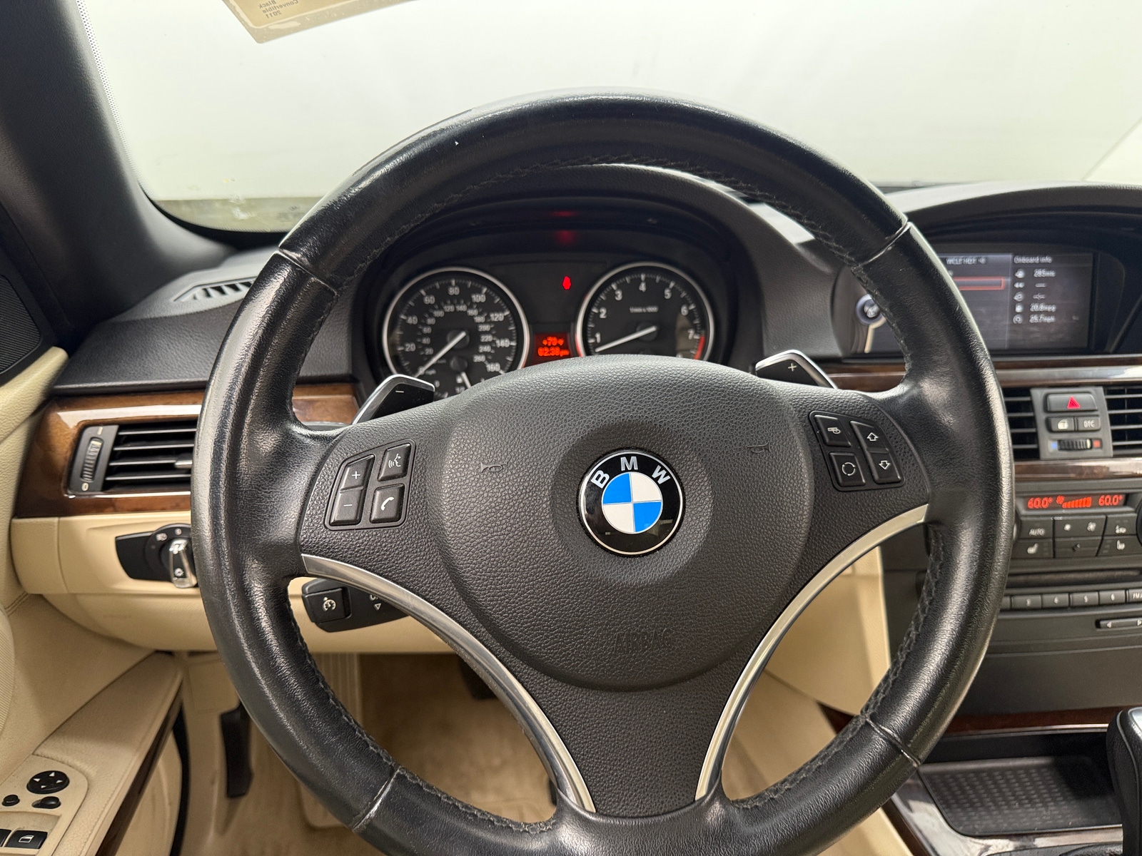 Thumbnail: 2011 BMW 3 Series - 4