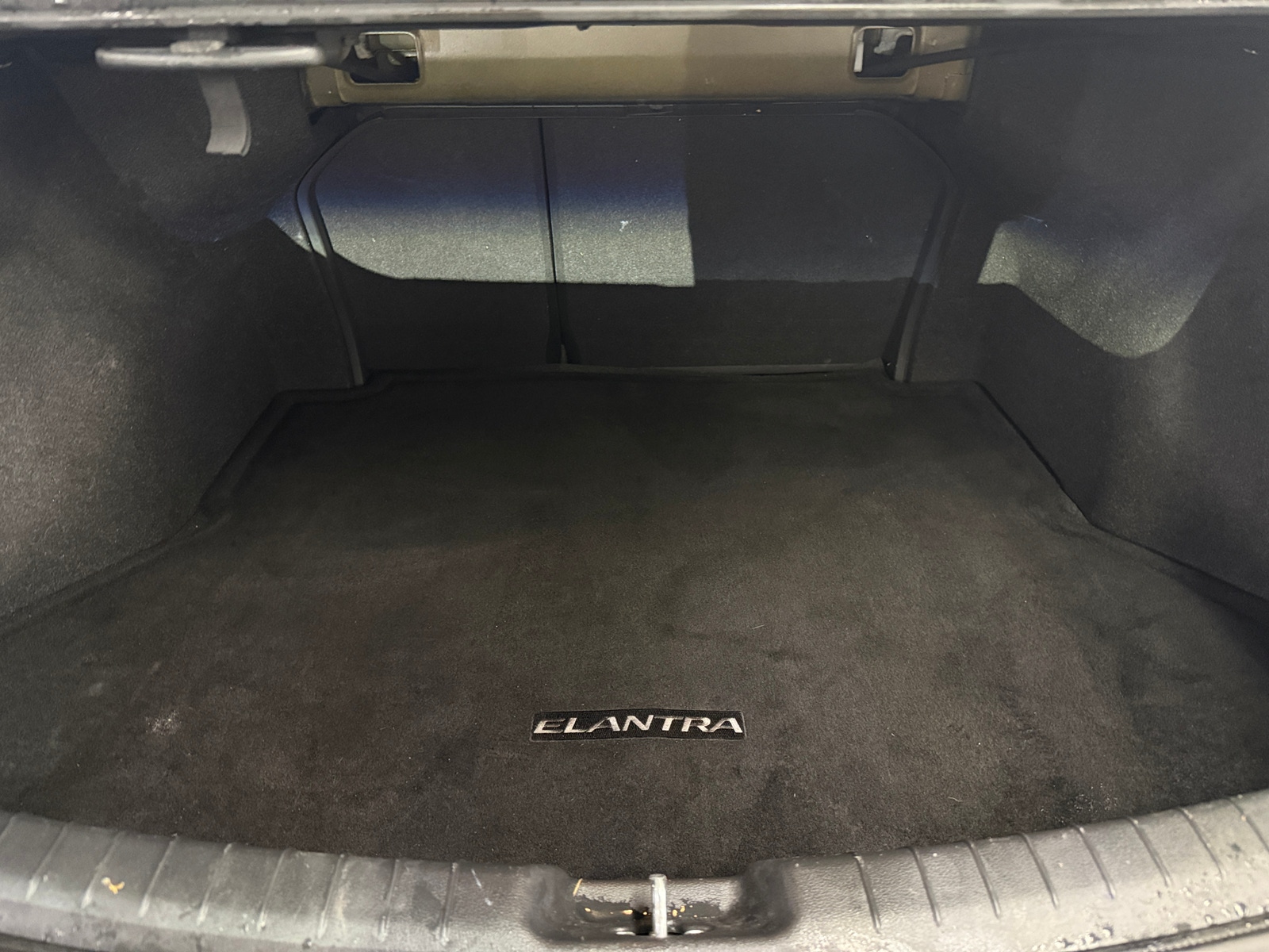 Thumbnail: 2018 Hyundai Elantra - 7