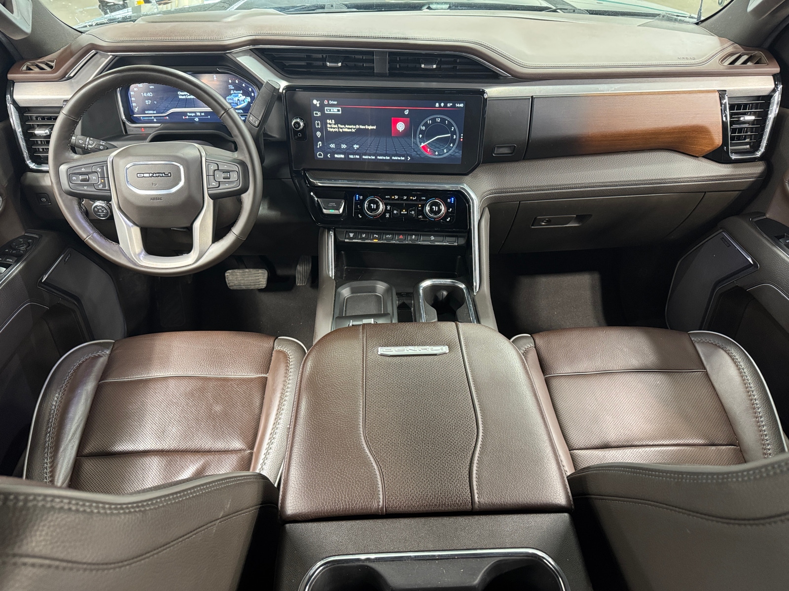 Thumbnail: 2024 GMC Sierra 2500 - 2