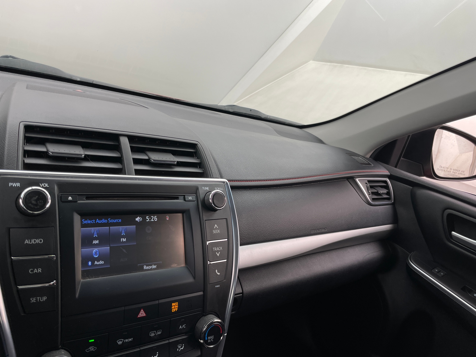 Thumbnail: 2015 Toyota Camry - 4