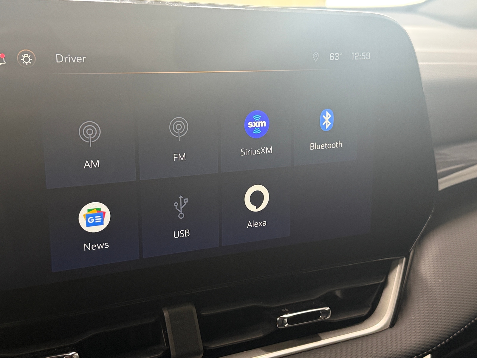 Thumbnail: 2025 Chevrolet Equinox - 4