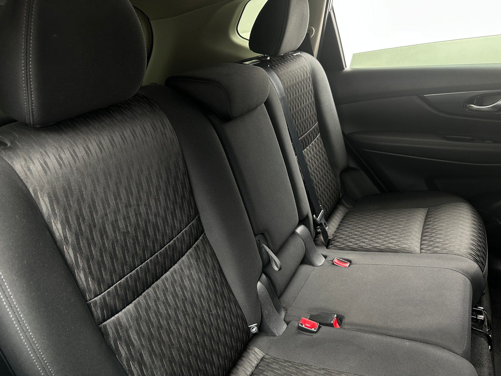 Thumbnail: 2018 Nissan Rogue - 6