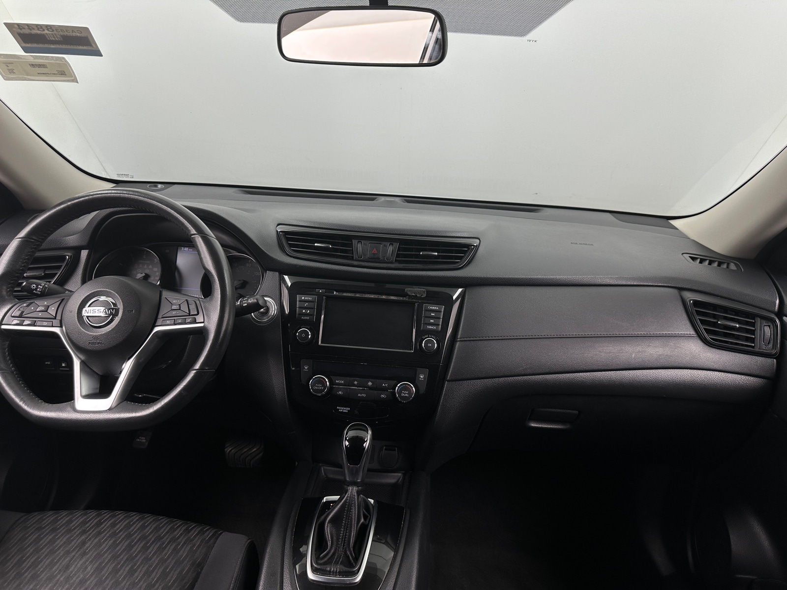 Thumbnail: 2018 Nissan Rogue - 3