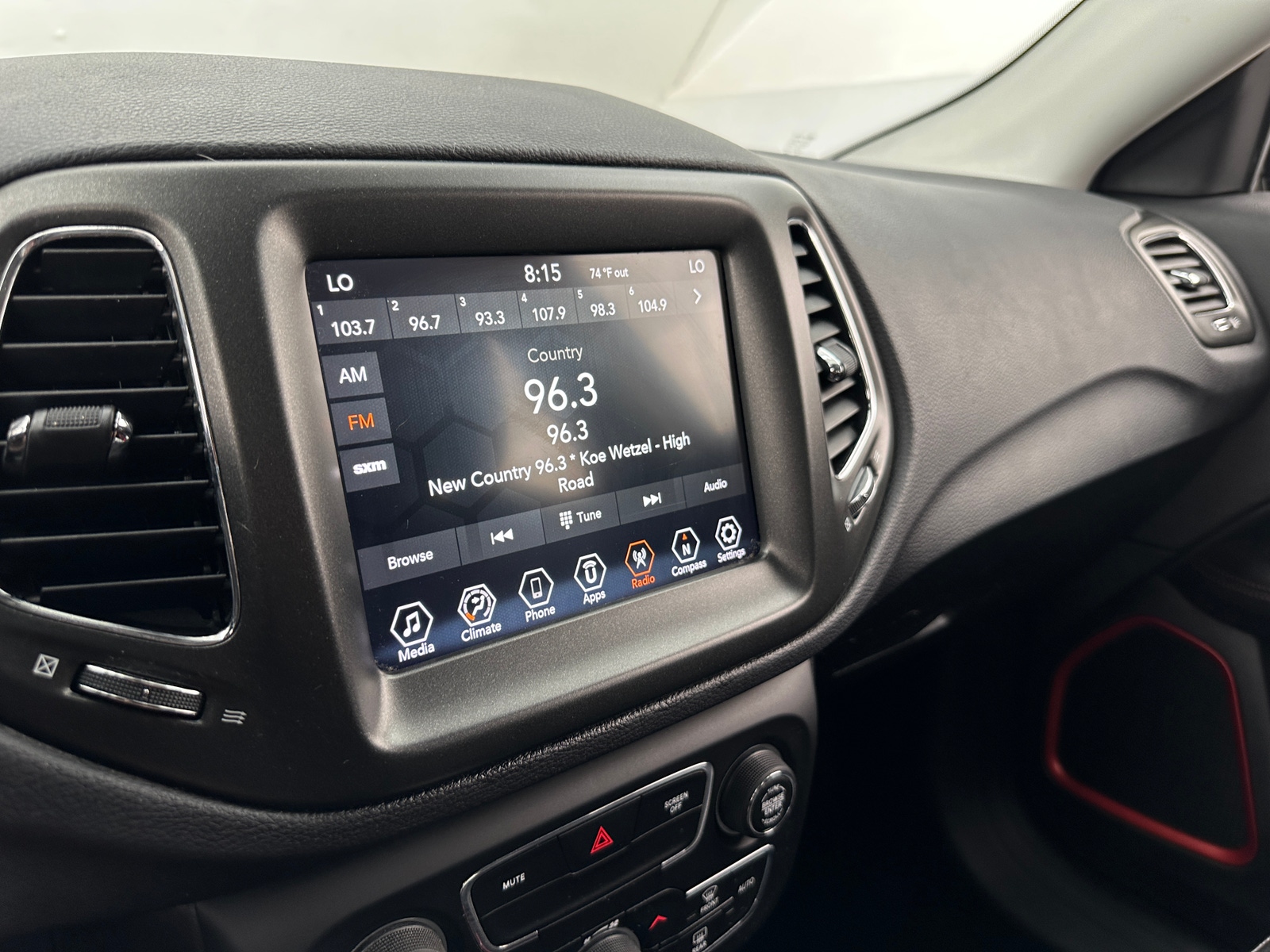 Thumbnail: 2020 Jeep Compass - 4