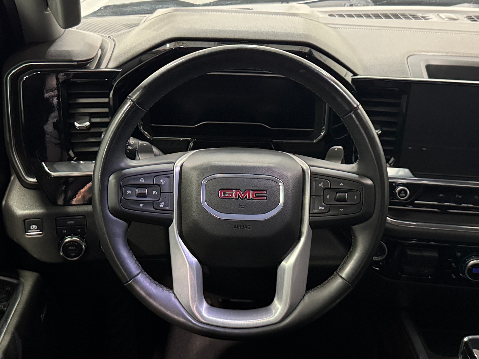 Thumbnail: 2024 GMC Sierra 1500 - 4