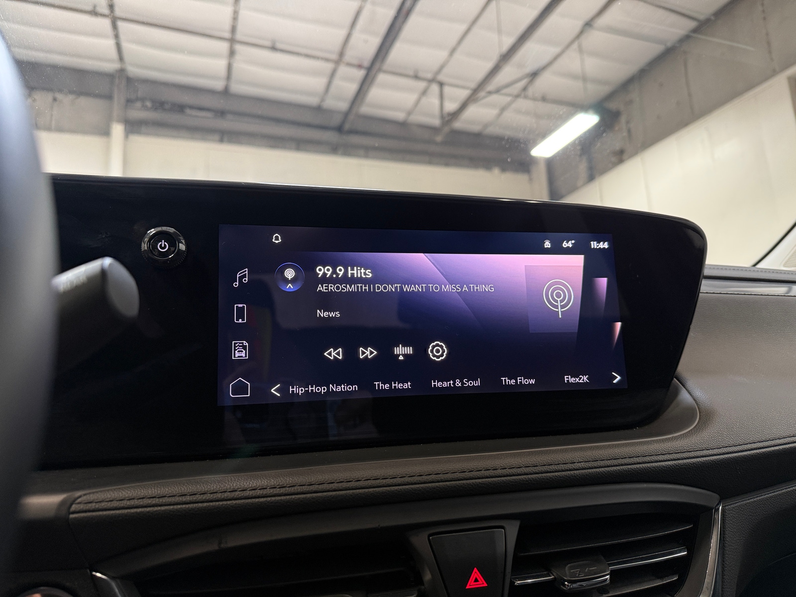 Thumbnail: 2025 Buick Encore GX - 3