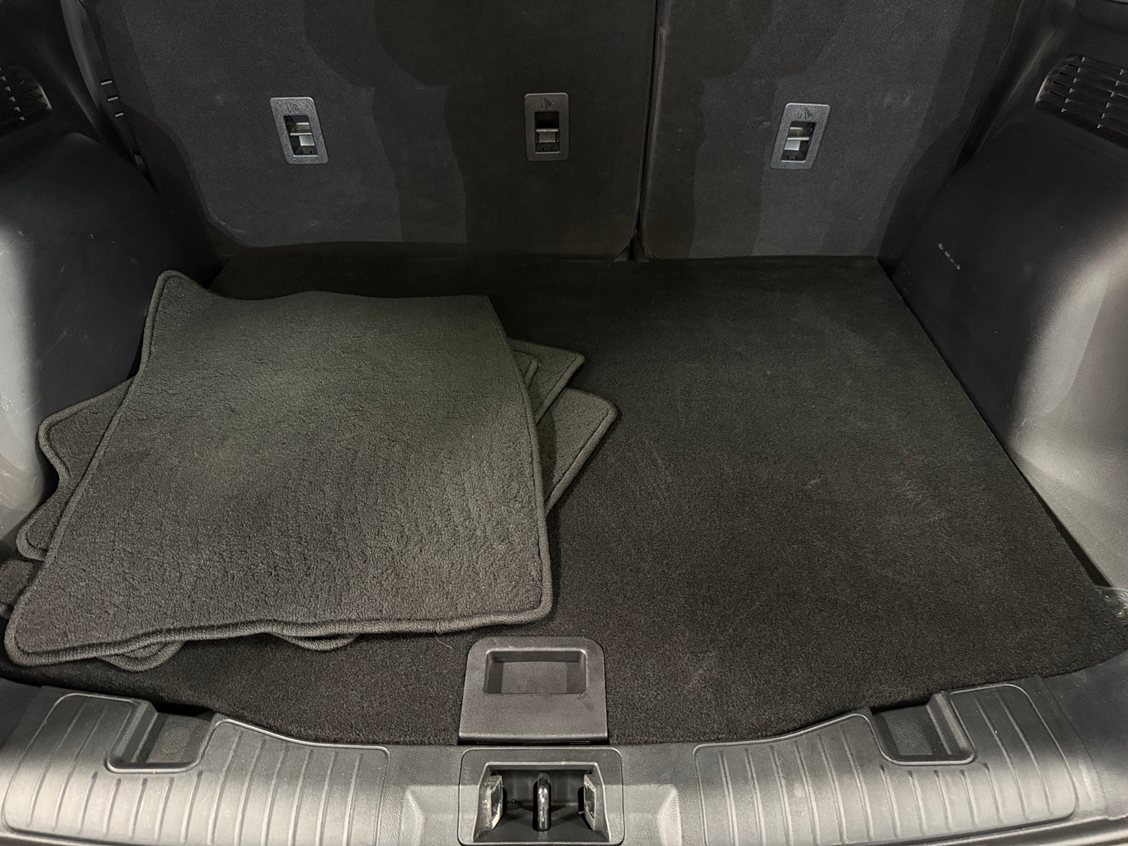 Thumbnail: 2025 Ford Escape - 7