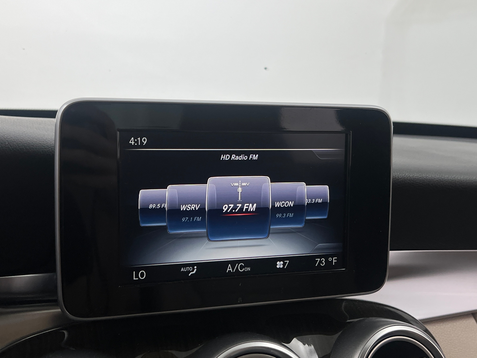 Thumbnail: 2017 Mercedes-Benz C-Class - 3