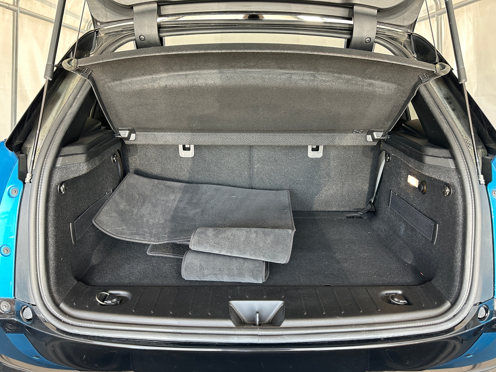 Thumbnail: 2018 BMW i3 - 7