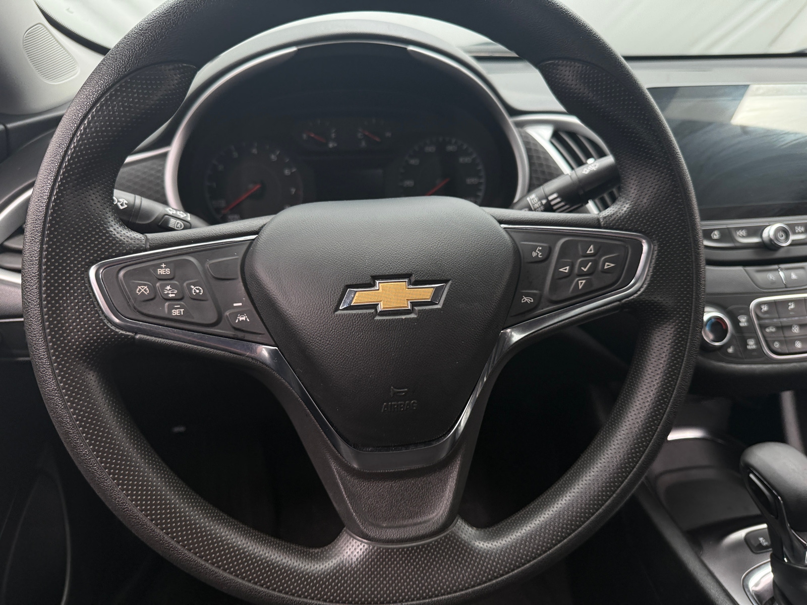 Thumbnail: 2024 Chevrolet Malibu - 5