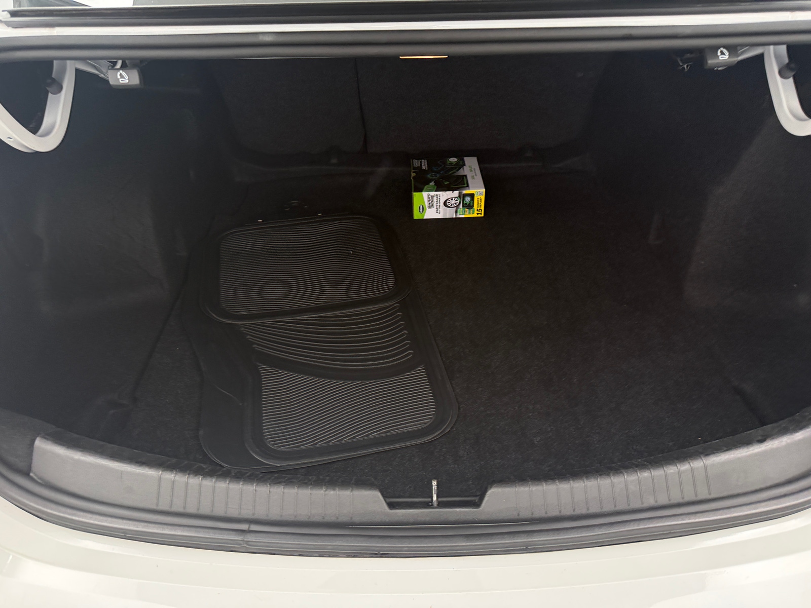 Thumbnail: 2024 Chevrolet Malibu - 7