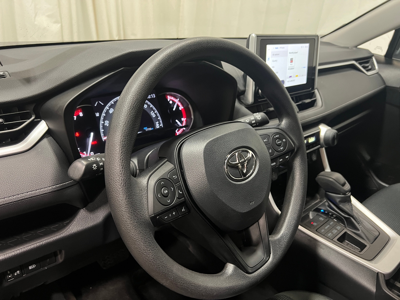 Thumbnail: 2023 Toyota RAV4 - 5