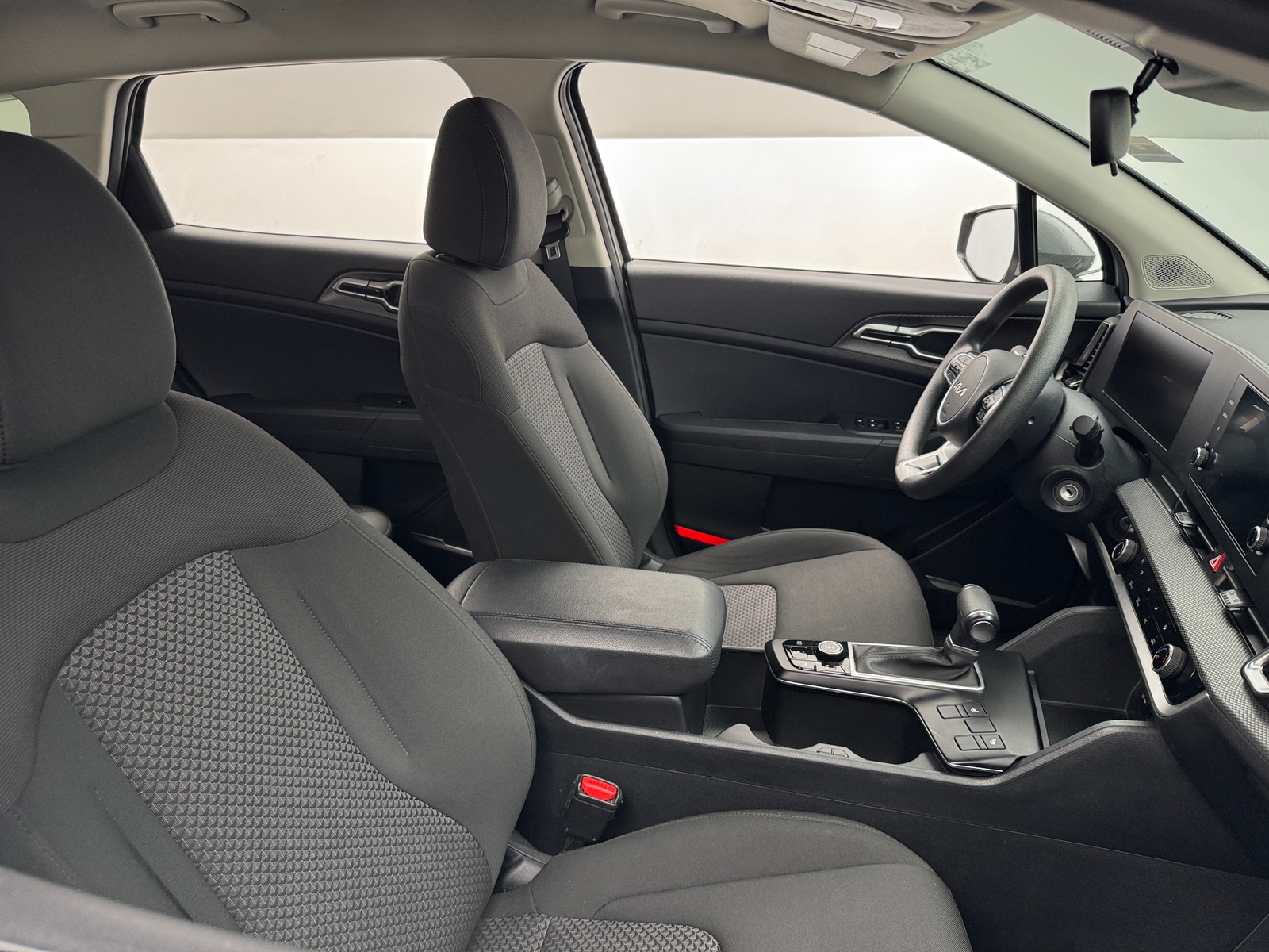 Thumbnail: 2025 Kia Sportage - 2