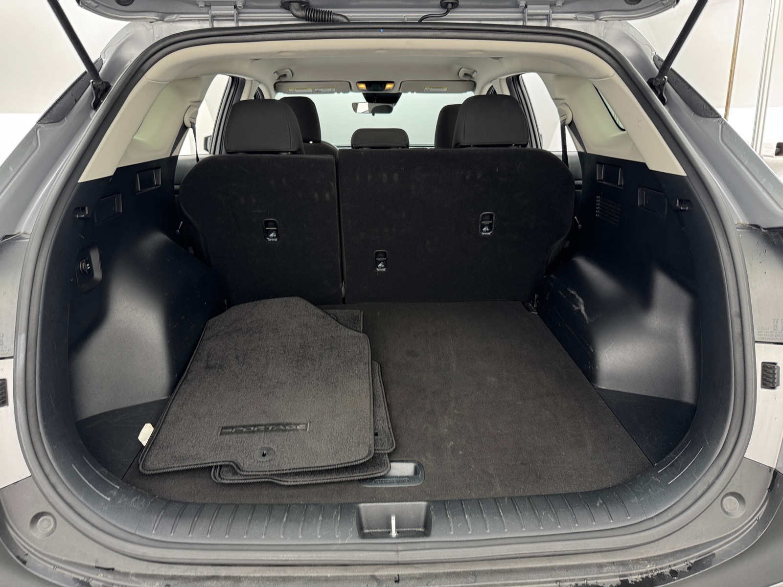 Thumbnail: 2025 Kia Sportage - 7