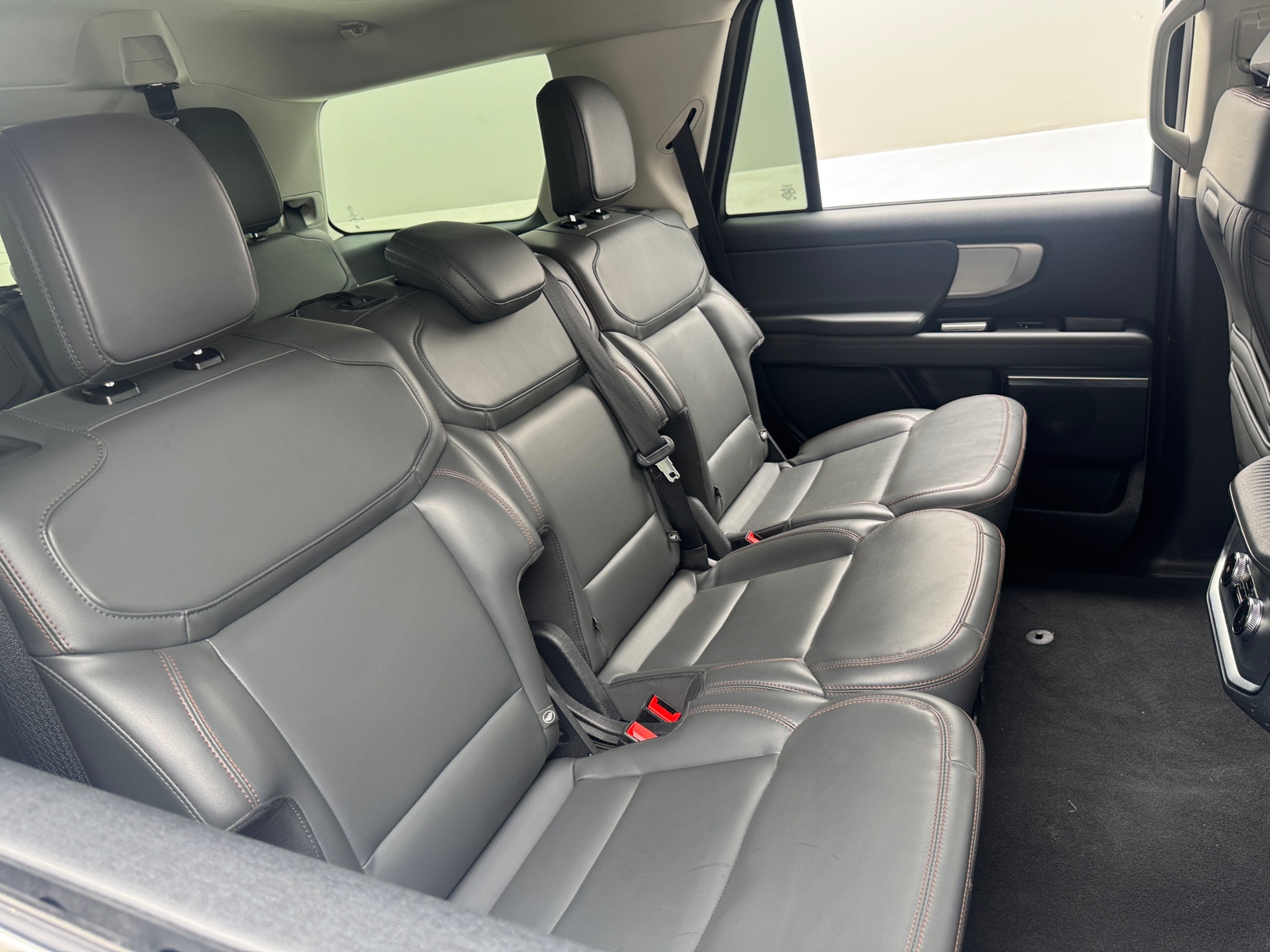 Thumbnail: 2025 Ford Expedition - 5