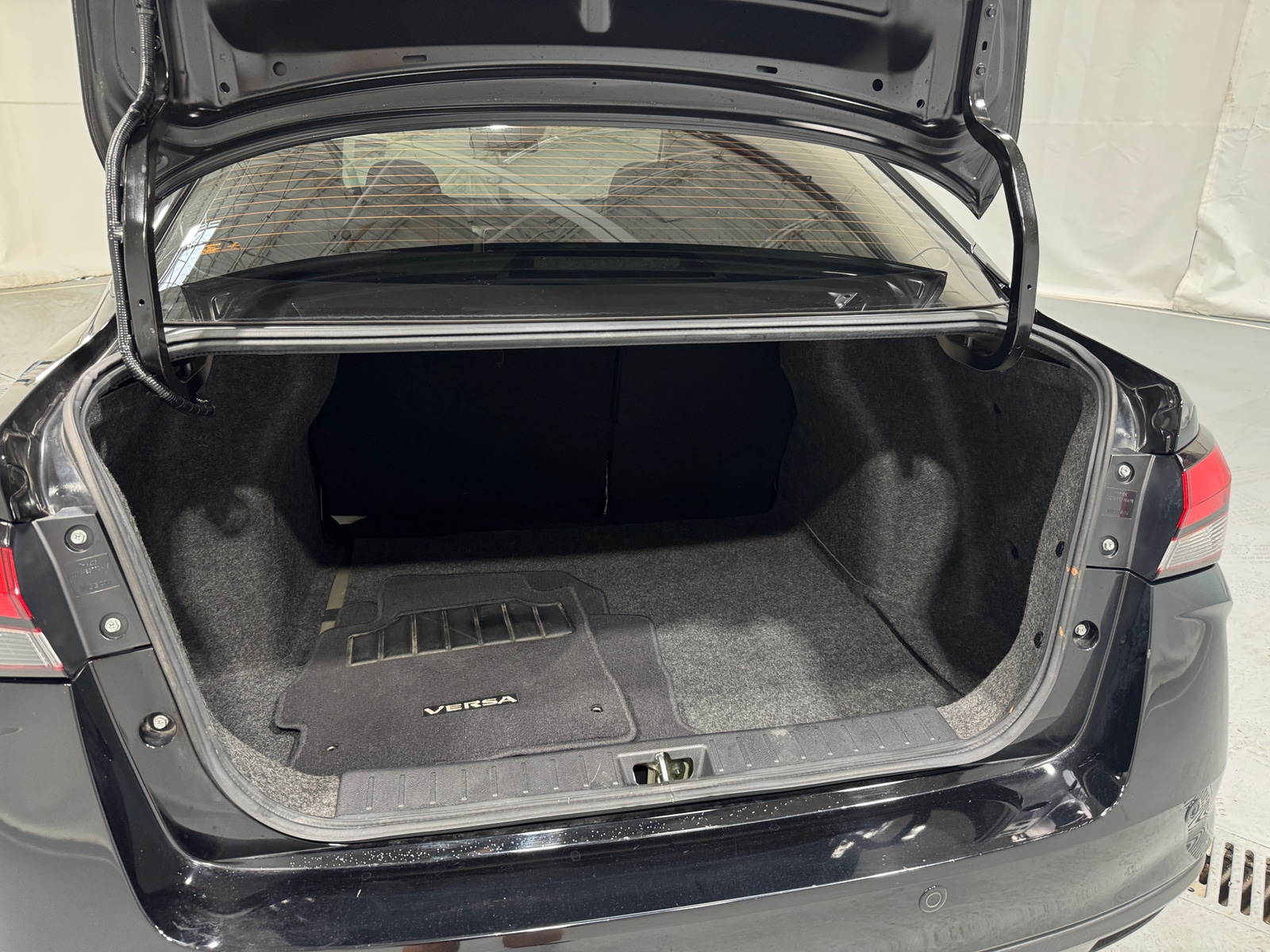 Thumbnail: 2020 Nissan Versa - 7