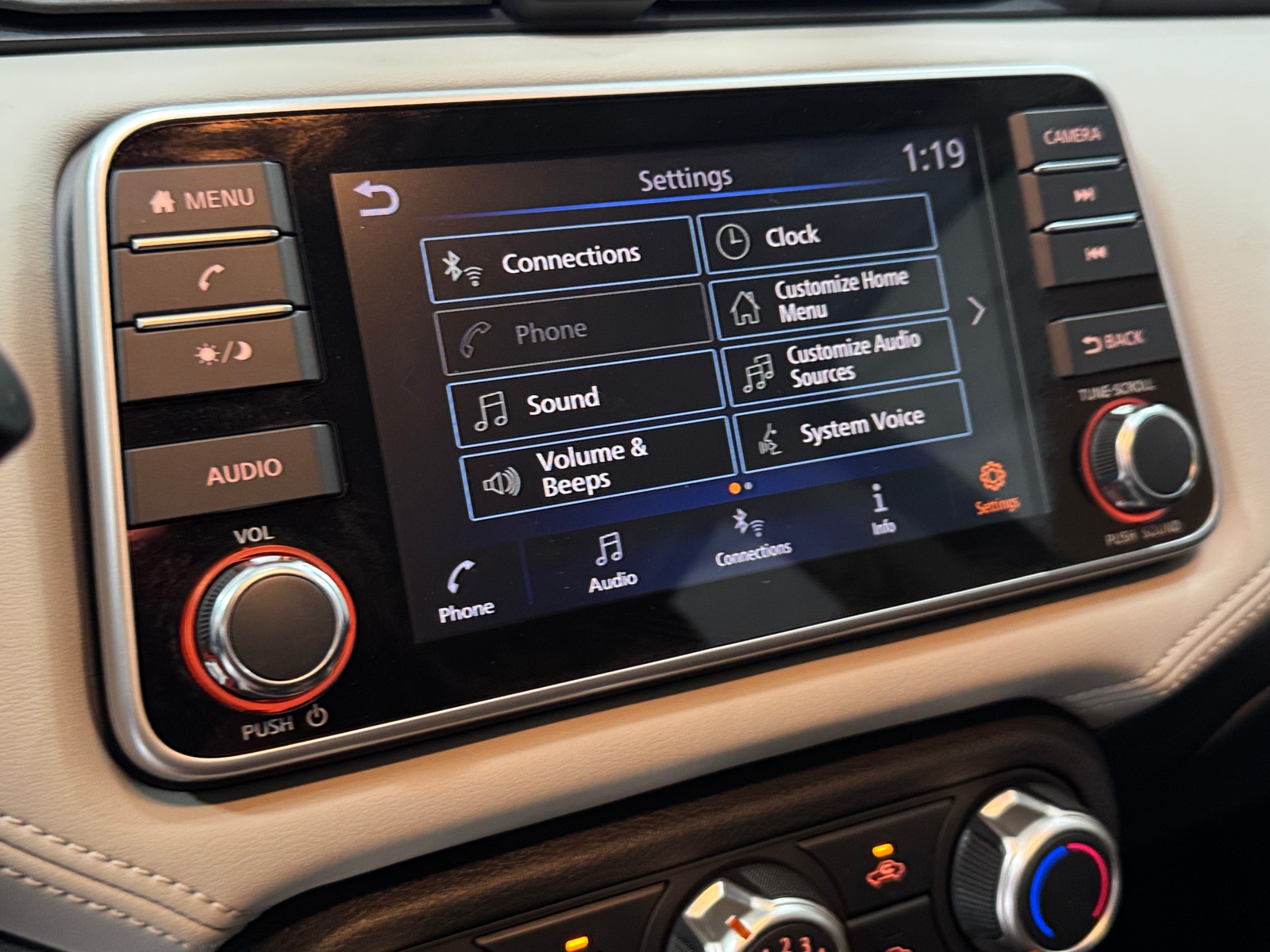 Thumbnail: 2020 Nissan Versa - 4