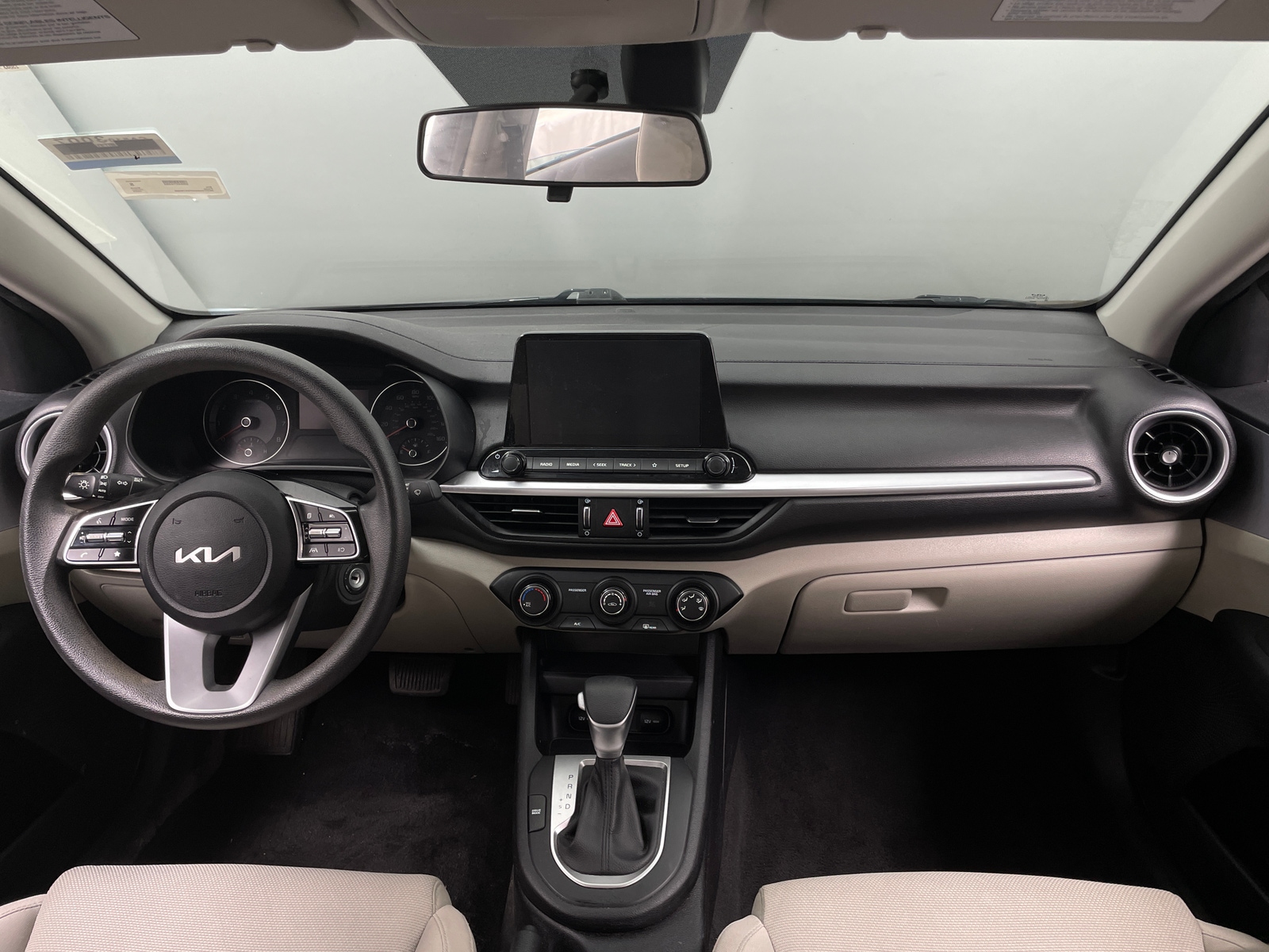 Thumbnail: 2023 Kia Forte - 3