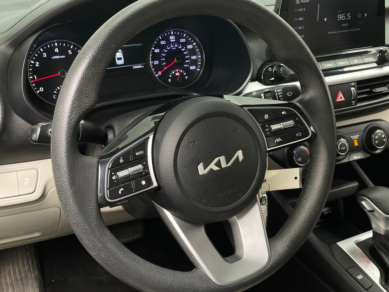 Thumbnail: 2023 Kia Forte - 5