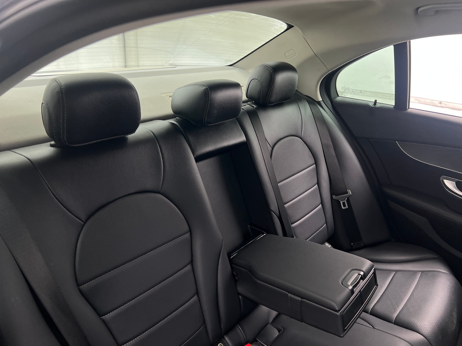 Thumbnail: 2017 Mercedes-Benz C-Class - 5