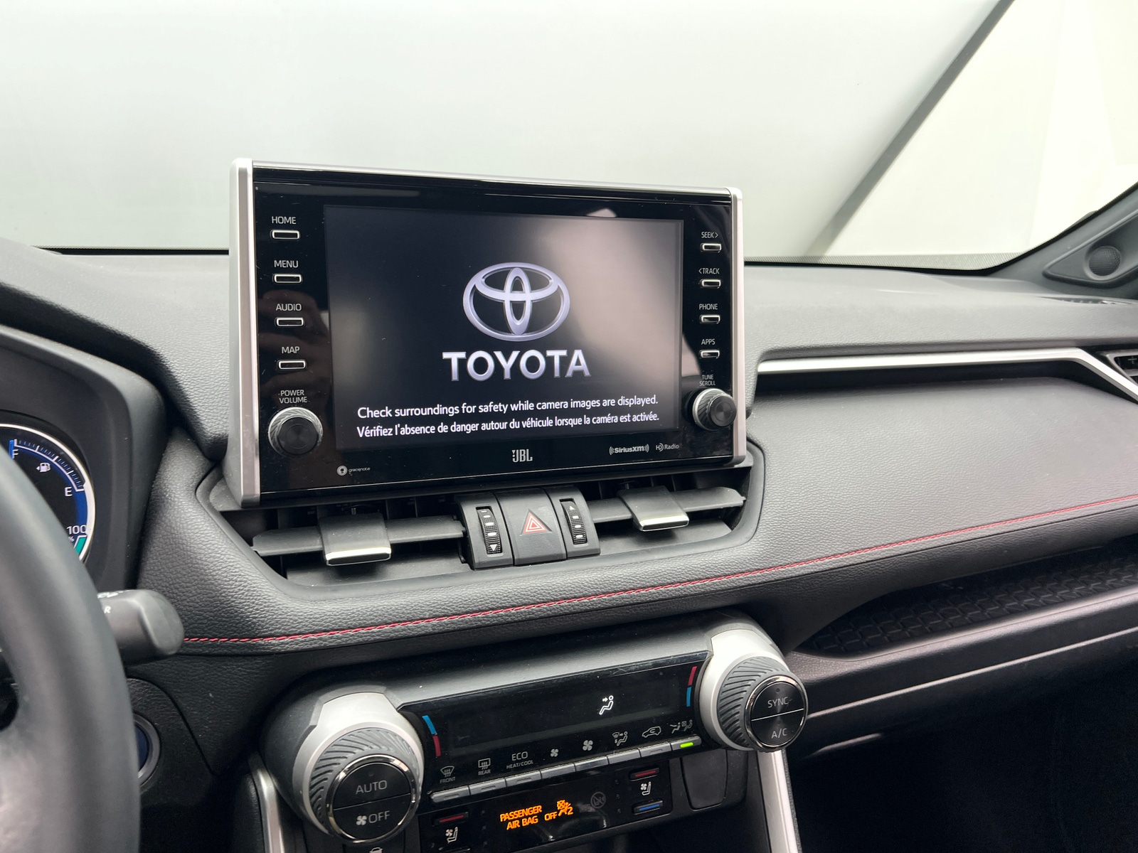 Thumbnail: 2021 Toyota RAV4 - 3